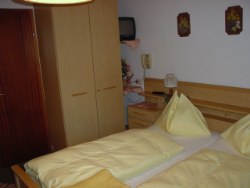 double bed room